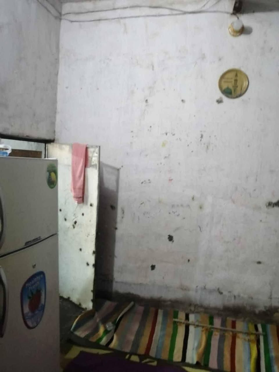 بيت للبيع
📍 الأمين الثانية – مشمول بالتطويب
▫️المساحة: 180 متر
▫️غرفتين عكادة
▫️صالة
▫️مطبخ
▫️صحيات
▫️سقف سندويج
💰السعر: 30 وبي مجال


**إذا كنت صاحب هذا الإعلان وتريد حذفه لأي سبب، رجاءا أرسل رسالة إلى الدعم الفني**