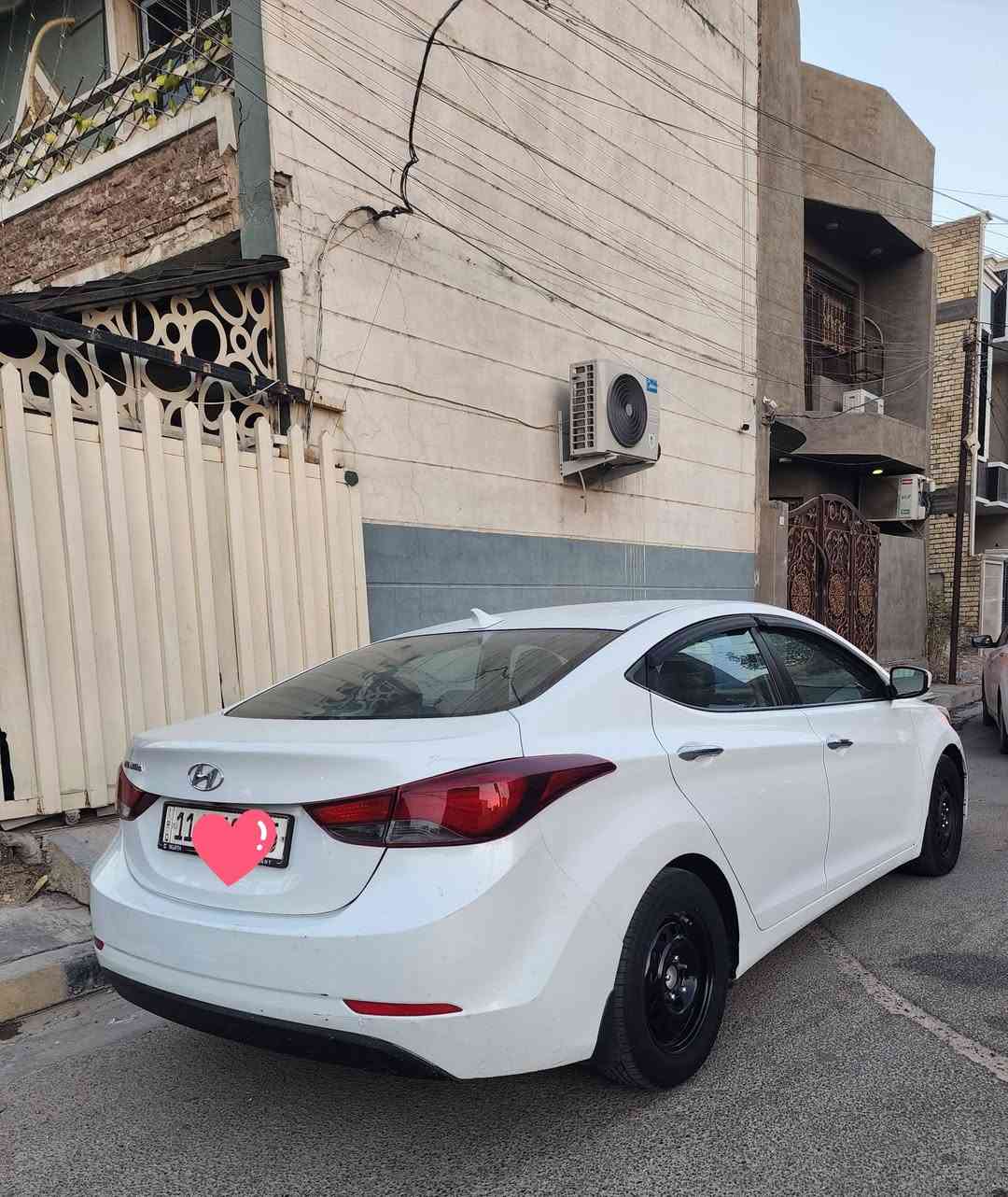 النترا وارد موديل ٢٠١٥ رقم بغداد بسمي شخصيا هزه وسنويه جديده محرك ١٨٠٠دوش كير اوتوماتيك ماشيه ١١٥ (حادثها بنيد وجاملغ أيسر )مكان حي الجهاد، بغداد 
***********
