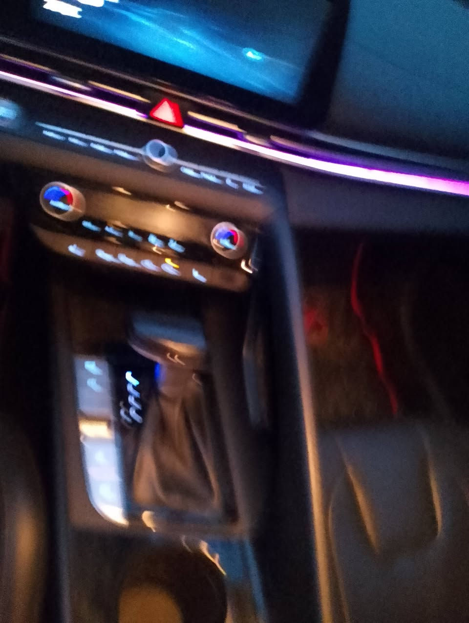 سلام عليكم النترا لمتتد فول 2021 امريكي حادث بابين مبدلات بلادي تفصيخ نفس الون ماشيه 100 لونهه سمنتي المميز مكينه دوش السياره بلاديه و كلش نضيفه عنوان كربلاء حي العسكري 150 السعر ***********
