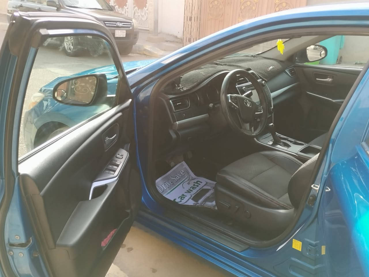 السلام عليكم
كامري 2017 وارد امريكي 
ضربة خلفي فقط 
محرك 2500
رقم اربيل 
السعر 150 و بيها مجال ان شاء الله 

***********
