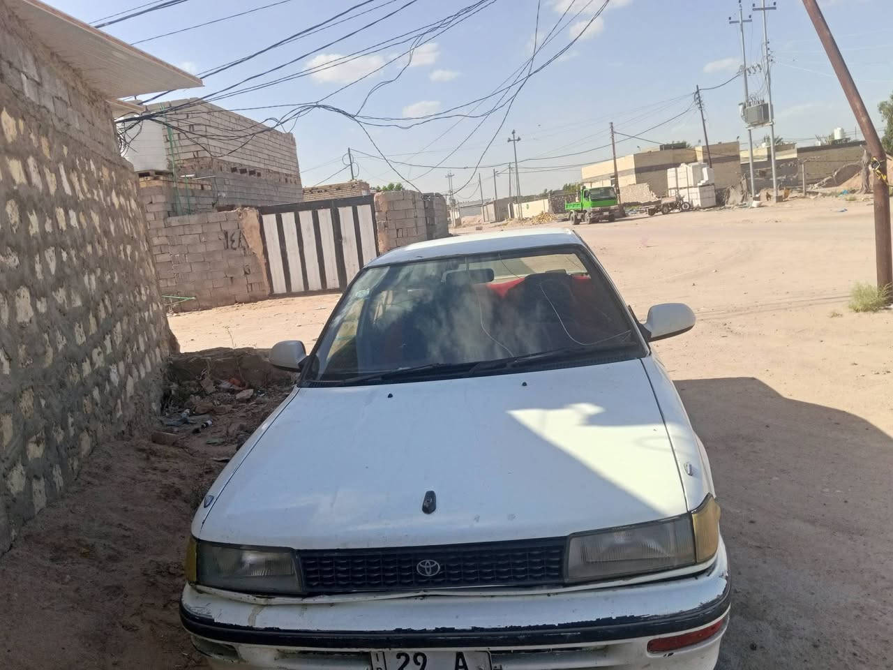 كورلا للبيع مكفوله من كص وضربه قويه رقم انكليزي باسمي سياره مرتبه يرادلها ترتيب حداديه بس السعر ب33 وبيها مجال للشراي ***********
