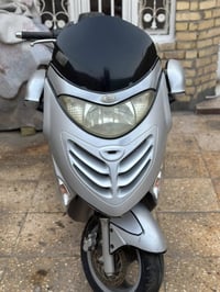 ، دراجه يومها نظيفة بس متروكه سعرها 350 للاستفسار 07726490722 بيع او م...