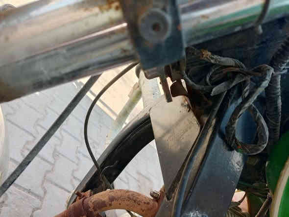 السلام عليكم شباب ستوته موديل 2020 مالت بلال وبيه مكينه 25 أوراق اصولي وصل معرض موجود شرط بعدهي بالجيس ينرادله بس واحد يغسله لان الصراحة الستوته صارله اكثر من شهرين متروكه والبارحه يله شغلته وبدلتله دهن مكينه وشاصي مكفوله كفاله عامه شرط نكره سلف وثق واعتقد تاخذه تترحملي وحق الشهيد السعر 1850 وبيها مجال حك الجيه مكاني طويريج حي العسكري ***********
