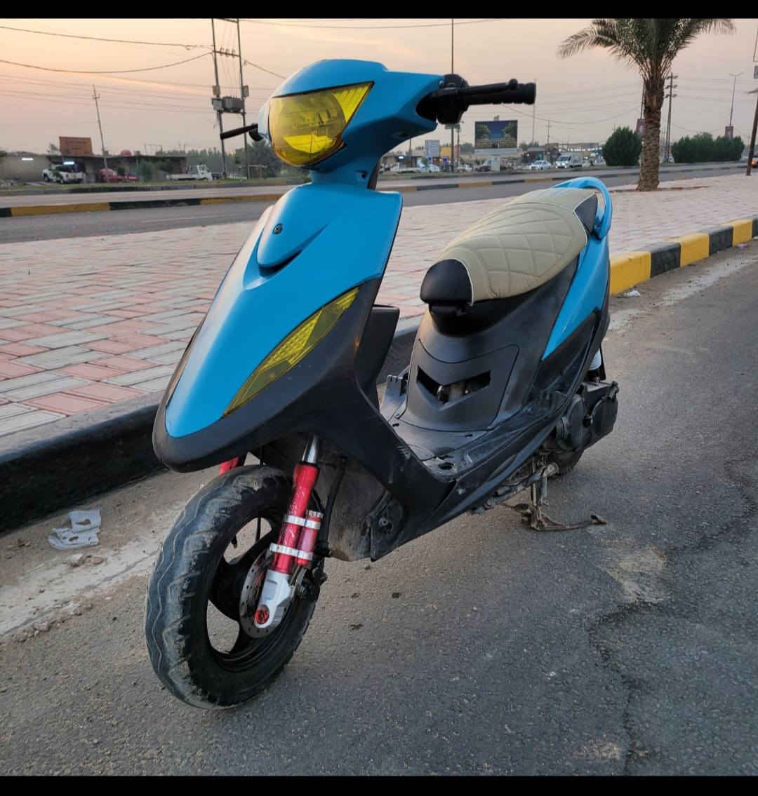 السلام عليكم ماكس عدله للبيع
الدراجه نقصهه بس سايق 
بوشه 49مكينه ناعمه ونكره وما تنقص 
كهربائياتهه كامله لايت اشاره بك لايت سلف عدادات 
كله شغال بيهه صدر امامي ودوشمه 4ولفات ولايت زنون 
الي مو شراي لاراسل رجآ"
 الدراجه رايدهه 500 وبيه مجال قليل 
مكاني كربلاء شارع النجف يم جامعه العميد 
***********
