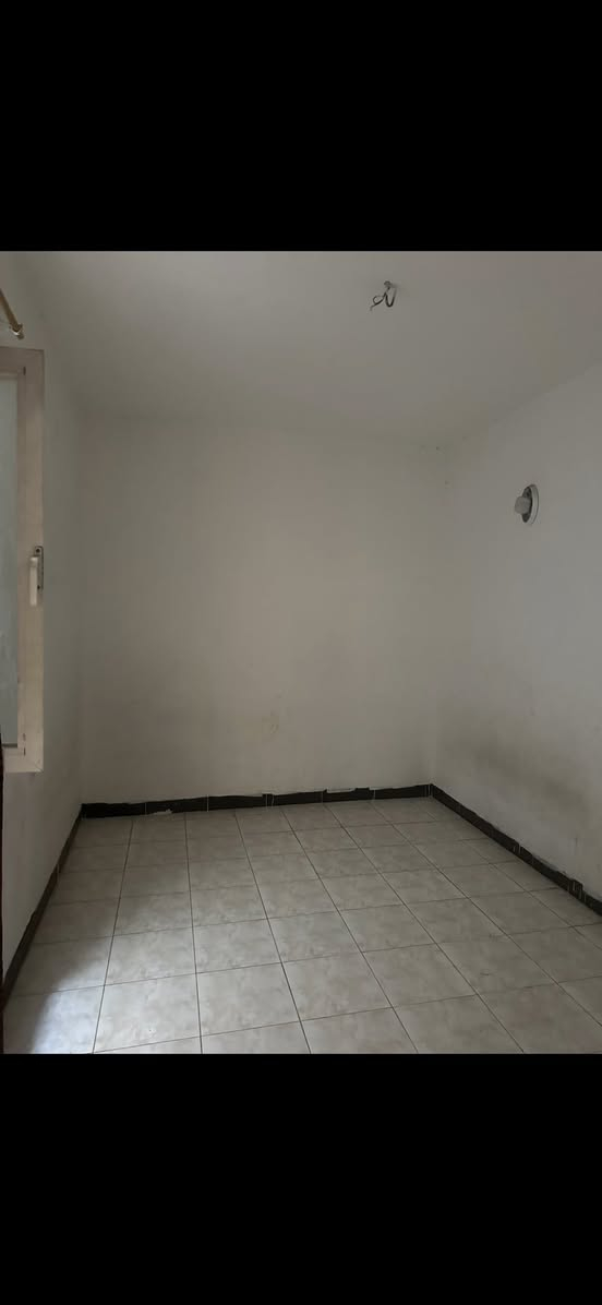 بيت للايجار ب هفالان قرب جامع سيد طيب
اللبيت ١٠٠م طابقين دستور سليماني
الايجار ٤٠٠
***********
