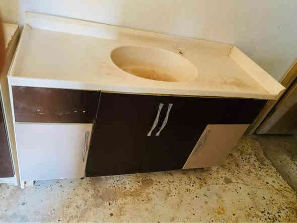 مزاد انس الوندي 

كاونتر خشب تركي مترين ونص وسنك متر ونص مرمر شغل ايد مو سوكي سعر 300 الف 

للبيع والمراوس مراسله الصفحه او اتصال على رقم التالي 

***********

عنوان بختياري اول شارع السيطره قبل خليل ابو باله خناقين
