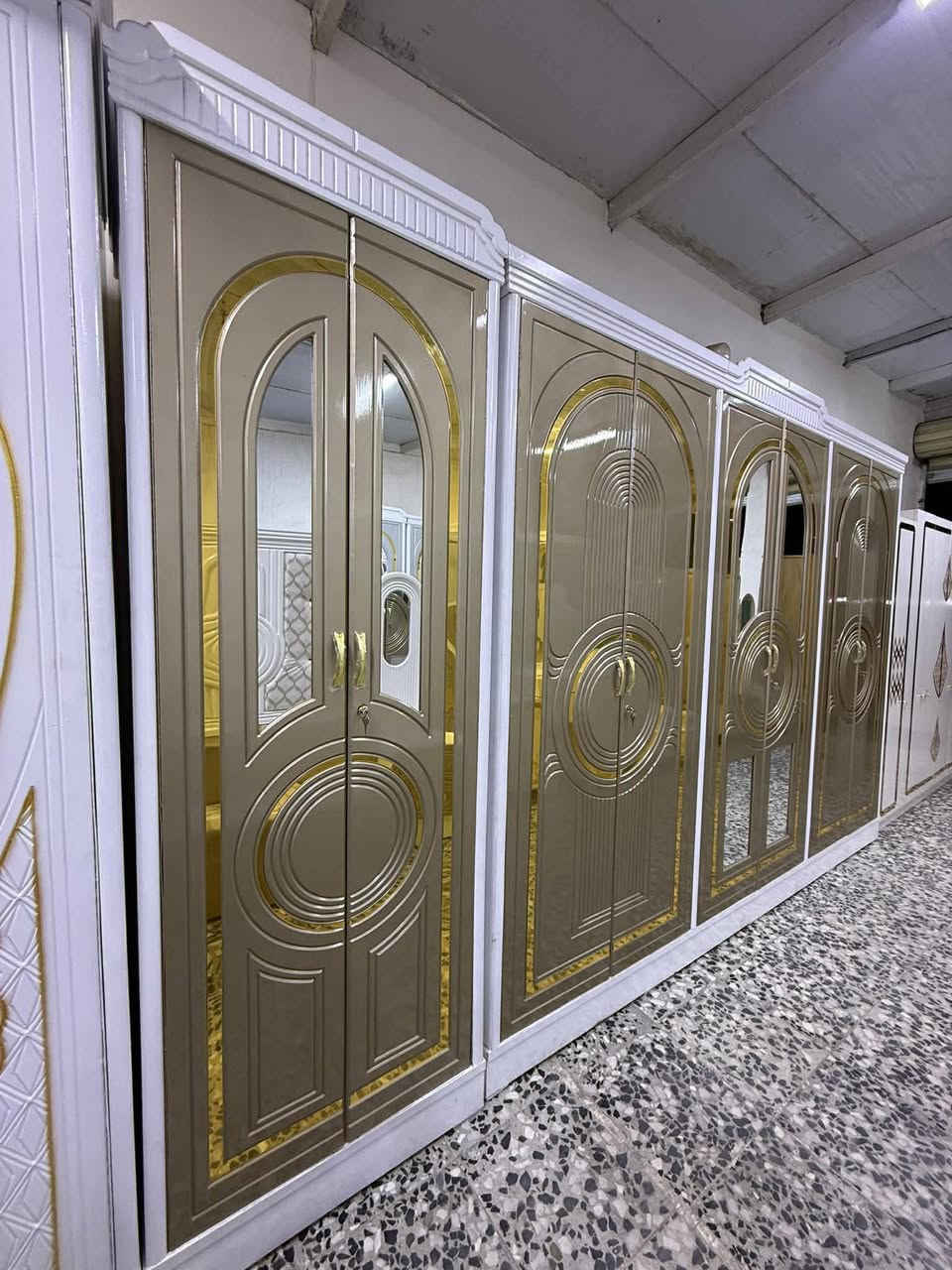 غرفه نوم صاج عراقي جديد شغل وسط زاوية ملحق و دوارة بارتفاع كنتور صومية السرير 6 أرجل  بلوك اسود الشد و النقل مجاني داخل مناطق بغداد و يوجد خدمه توصيل لكل محافظات


**إذا كنت صاحب هذا الإعلان وتريد حذفه لأي سبب، رجاءا أرسل رسالة إلى الدعم الفني**