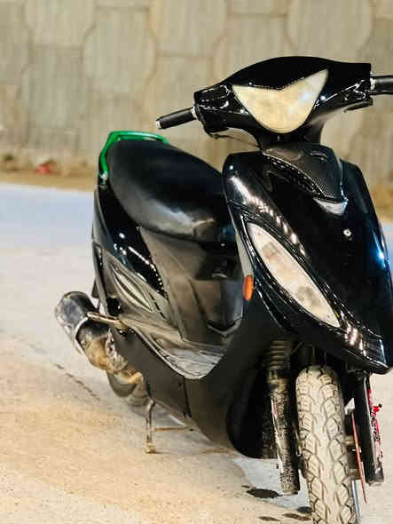 سلام عليكم كامكو جي فور بلاد كله الدراجه كهربائيات كله شغاله اشاير لايتات عالي ناصي كل شغاله سلف نكره وحده مزوده بوشه 55 الدراجه نضيفه كلش السعر خاص ***********
