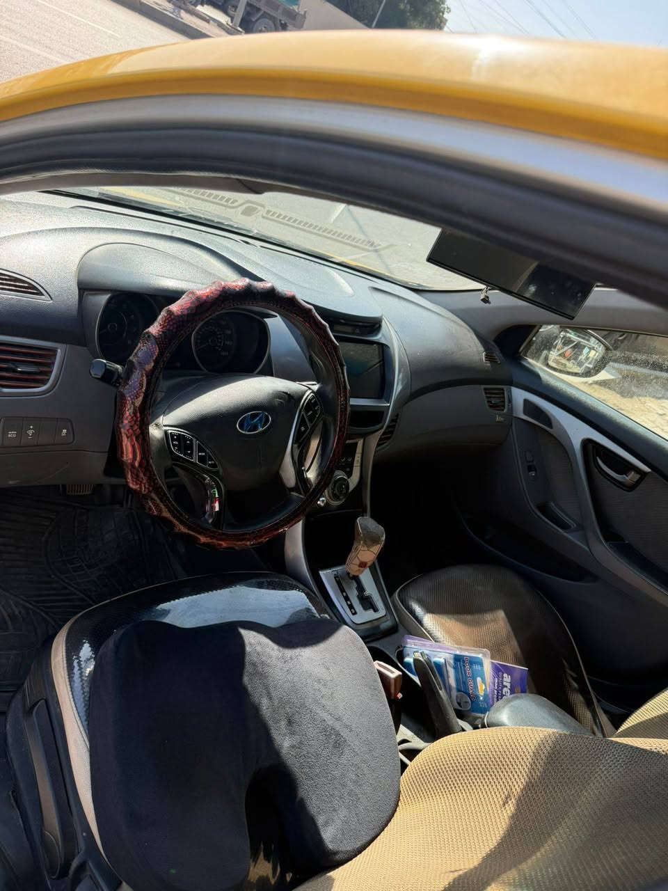 السلام عليكم النترا 2012 رقم وسنويه بأسمي تحويل ثاني السياره جاهزه من كلشي حادثهه باب السايق ولباب الخلفي  سعرهه 90$
للاستفسار هذا رقمي ***********
