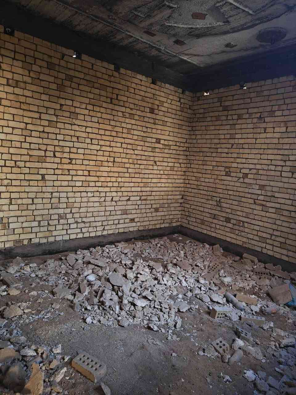 هيكل مساحته 225 خلف جامعه أهل البيت
كامله بي الماي والمجاري 
الواجهه 20 متر
 الاستفسار الاتصال ع الارقام
***********
‏‪***********‬‏
