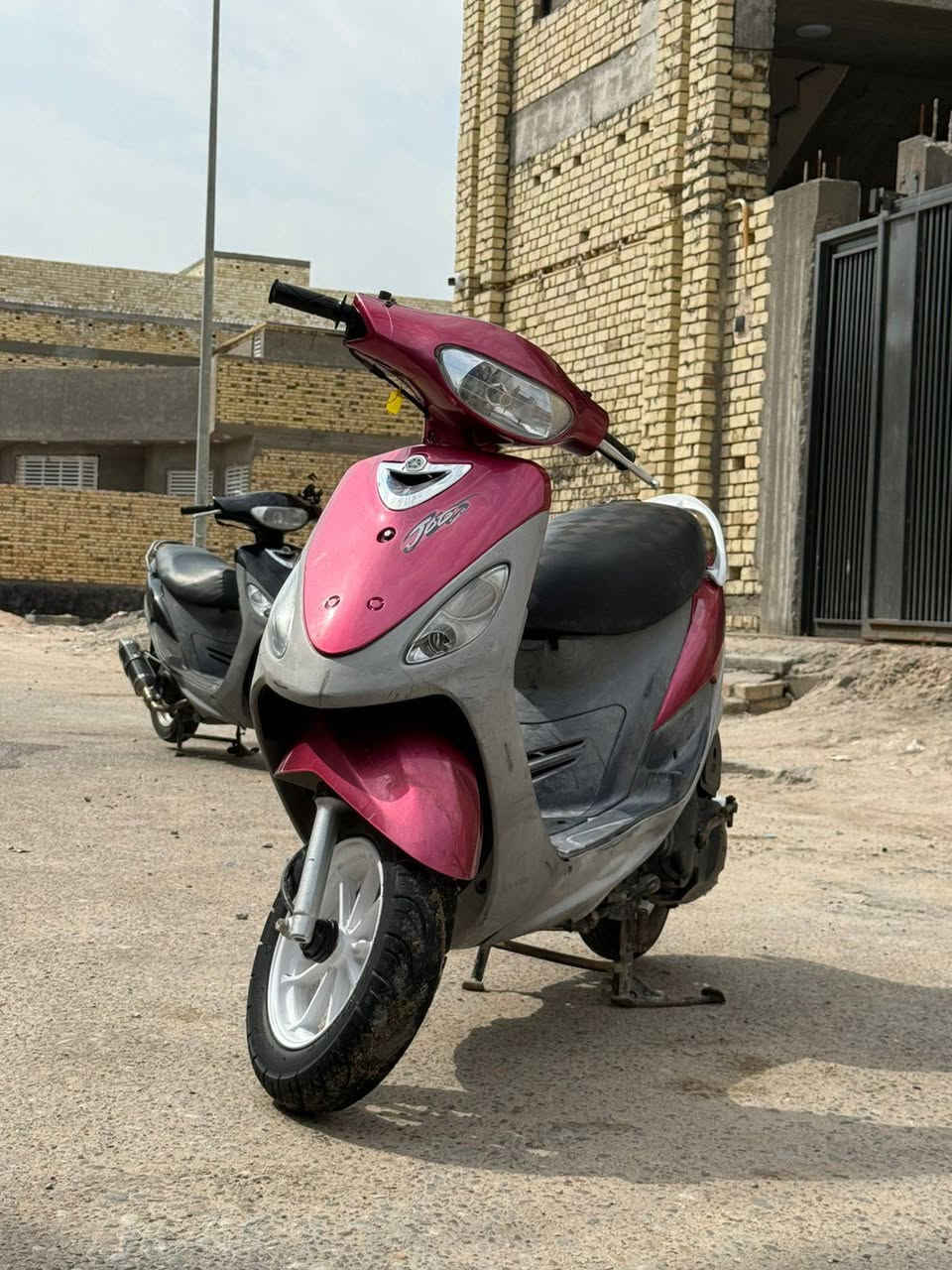 سلام عليكم دراجه ماكس قجمه ما مفتوح كفاله عامه  السعر
750 مكاني البصره ياسين خريبط دراجه فول سرعه وشلعه كفاله عامه زلغ مابيه لمكينه مامفتوحه شرط لفحص وين ماتريد افحص رقم
***********
