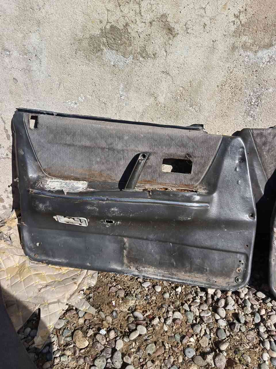 بطاين مازدا 626
ماطورات كهربائية
للبيع 
موصل ايسر 
***********
