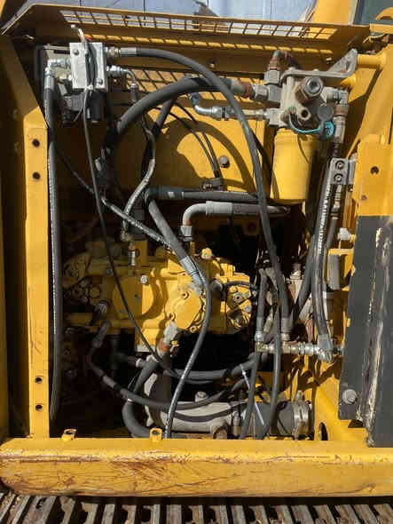 حفارە کتر 
حجم ٣١٢
مۆدیل ٢٠٠٦
رقم اصلي
0772 397 6565
مکان سلیمانیة
