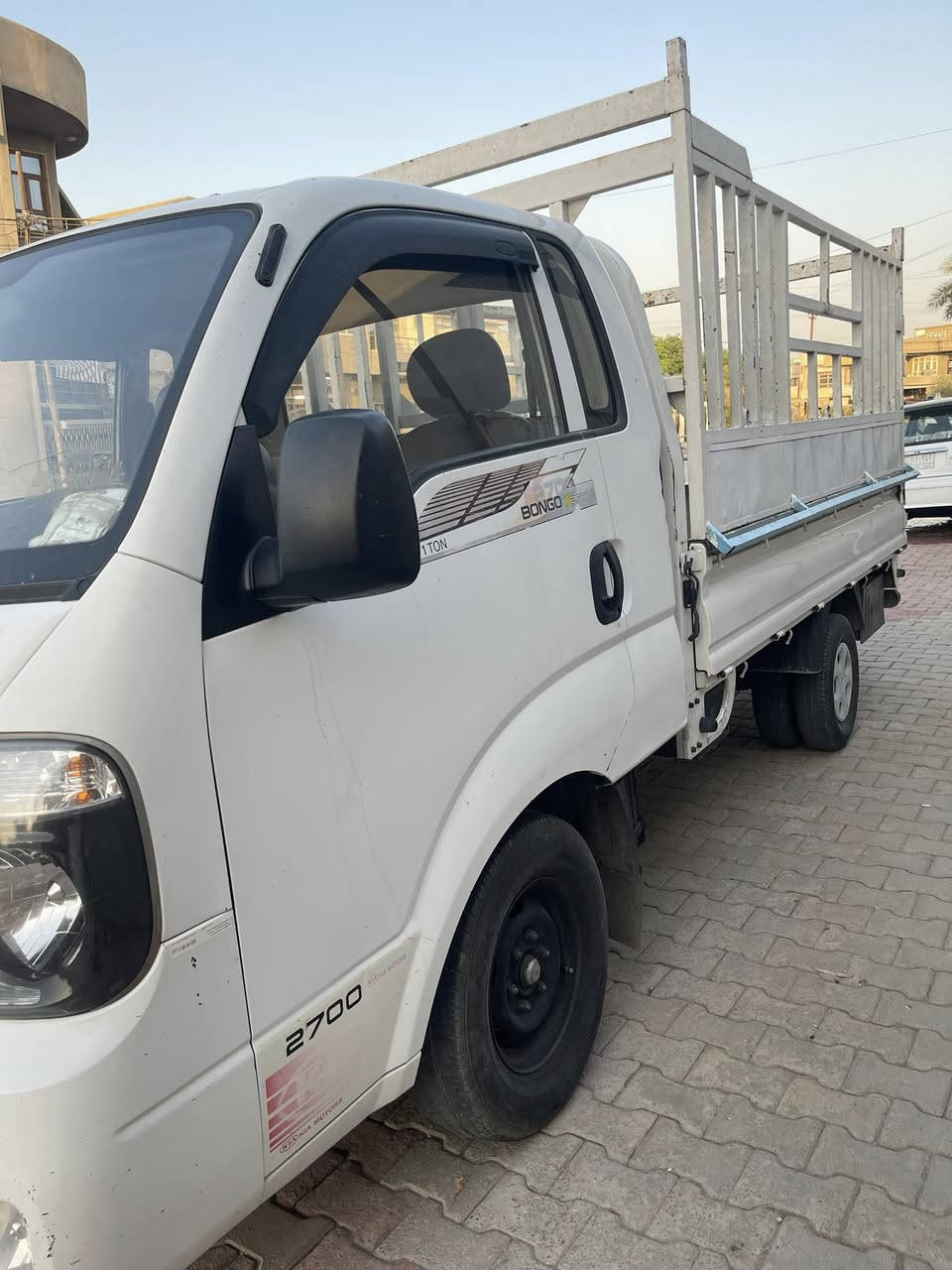 متاح كيا حمل موديل 2015 رقم كركوك بسمي حصة كاز جديد بس بونيد بارد بسيط سعر 120 رقم ***********
