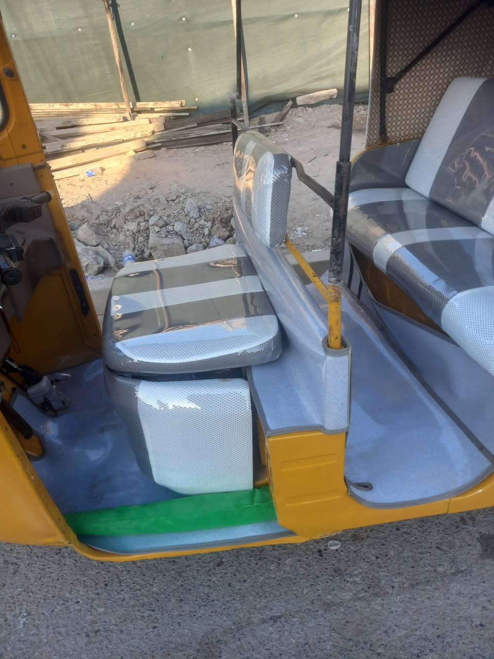 ١٨ شهر ١١ رقم وسنويه 
شراي يخابر ***********
