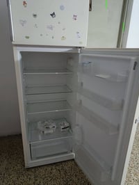 ثلاجه للبيع ما شالله نضيفه كدامك 07713684138