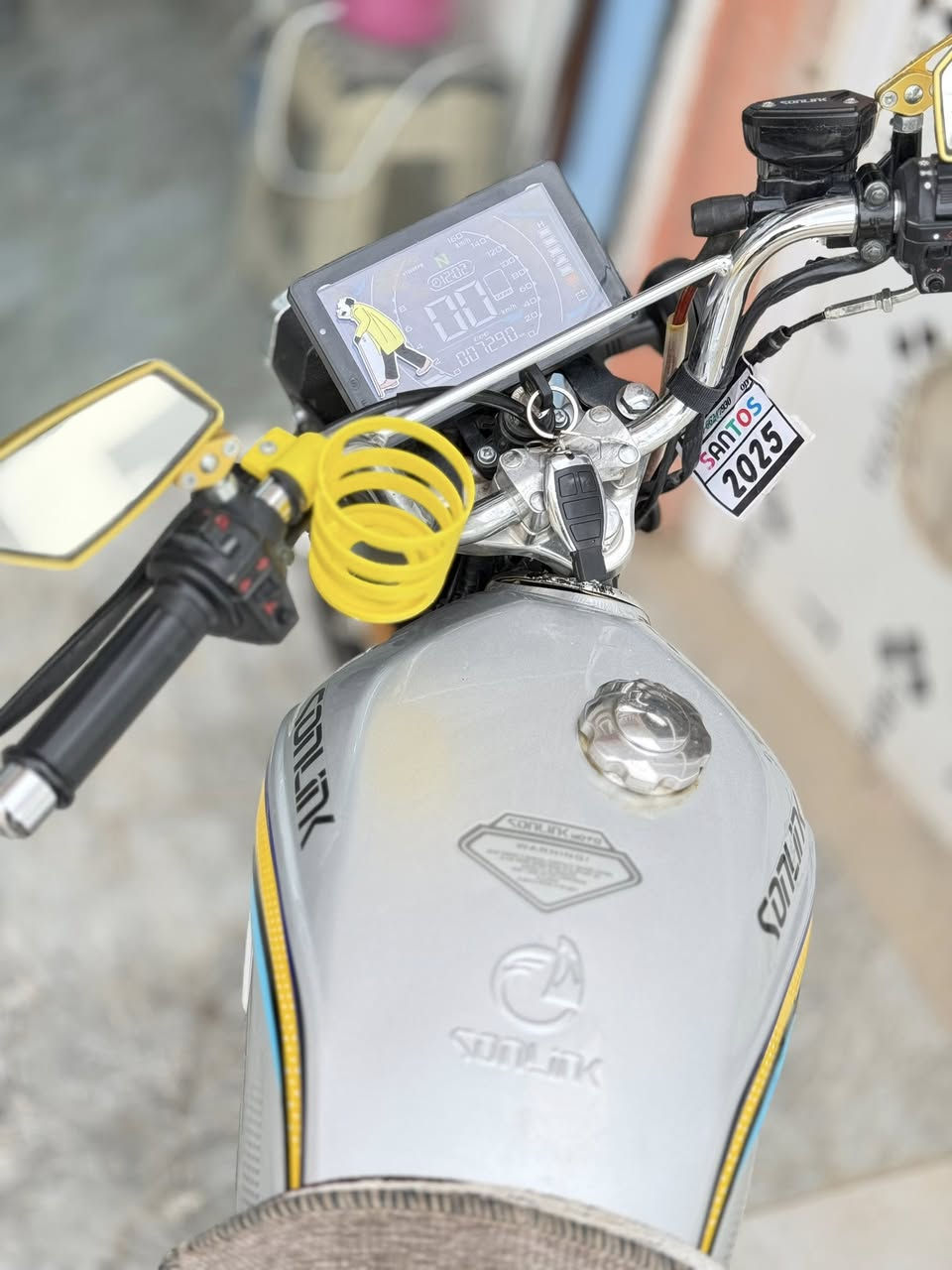 دراجة سيفون للبيع مكفول محرك ذاغطة وزنجيل دراجة المحرك شخط مابي شلعة ومعدل فول كامل مابيه اي نقص مكان عنبكية  ناحيت السلام  خاص مامتواجد الشراي ينتصل عل *********** سعرهة ٨٧٥بيه مجال بصيط
