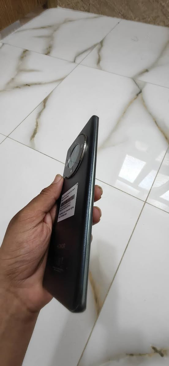 Honor X9B ذاكره 256 .شحن سريع رام 16
 مامفتوح مكفول فقط السماعه الجوه مزروفه ب 240 بيع او مراوس غراض كارتون وهتفون وحافضه فقط كربلاء, العراق


**إذا كنت صاحب هذا الإعلان وتريد حذفه لأي سبب، رجاءا أرسل رسالة إلى الدعم الفني**