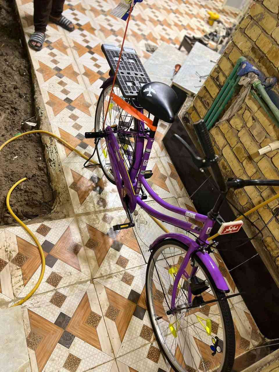 السلام عليكم بايسكل للبيع الون بنفسجي خوش لون الباسكل موديل 2021 جديد اشتريته بشهر ال 12 الباسكل سعره 120 بدون غراض والغراض مو للبيع للتصال عل واتساب رقم ***********
