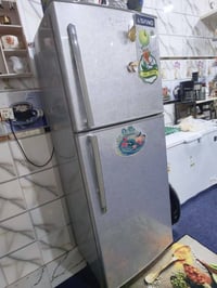 ثلاجة • شرط نظافة • بدون تصليح