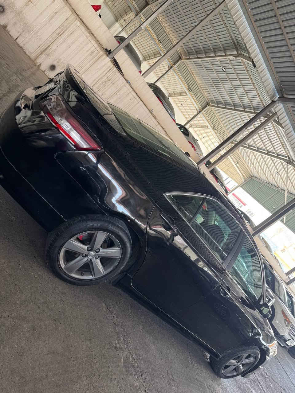 كامري موديل ٢٠١١ فول مواصفات 
سيارة ٣ ثلاث قتع صبغ بدون دواخل بدون ارباك بشرط كير محرك كهربائيات بشرط محرك ٦ سلندر ماشية ١٩٠ الف سيارة سبورتي و سلايد و دعامي لدعامي بشرط سعر ٩٥ ورقة و ١٠ ورقة غرامة نزل سعر سيارة فقط بيع 
*********** 
مكان دهوك دهوك, العراق
