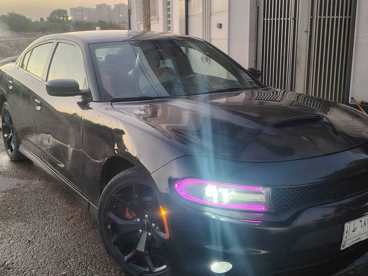 السلام عليكم
جرجر 2018 فول موصفات عدا فتحة
محرك ستة  sxt . بلص 
بصمة
ليت زنون  تتحكم بل لون عن طريق موبيل
كشنات خاضن
شاشة كبيرة
تحكم استرن
شفتات استيرن
رادارات
تشغيل بعد
كشنات كهربائي تفئة
ويل كب 20 حديد
تاير جديد
اهويا موصفات بعد  
للاستفسار ***********
 رحم لودلكم
