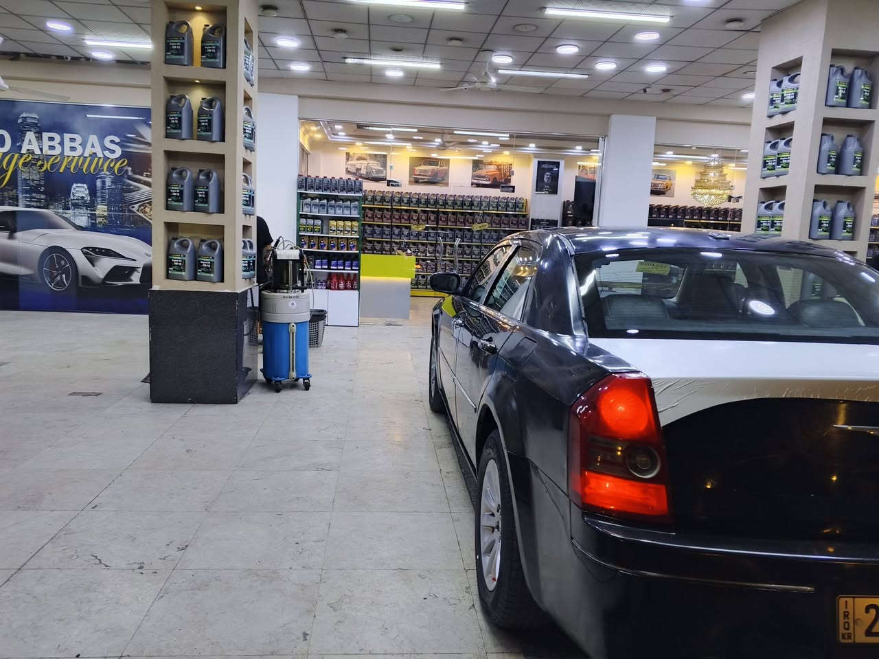 اللهم صل على محمد وال محمد اوباما 2009 اربع جوكات رقم اربيل دولي محرك 3500 سيارة جاهزة بيهة لكاط هلالات خلفية وتقسيم بالبيبان الامامية السعر 98 وبيهة مجال قليل العنوان بصرة ***********
