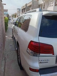 لكزز فخر صناعه اليابانيه 2013  LX فولل للاخير نظيفه جدا مال بيت ماشيه ...