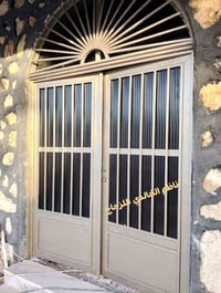 يتوفر الدينه عمل الكافة نواع الزجاج /10ملم /٦ملم 4ملم 🪟 / 07831714416 ...