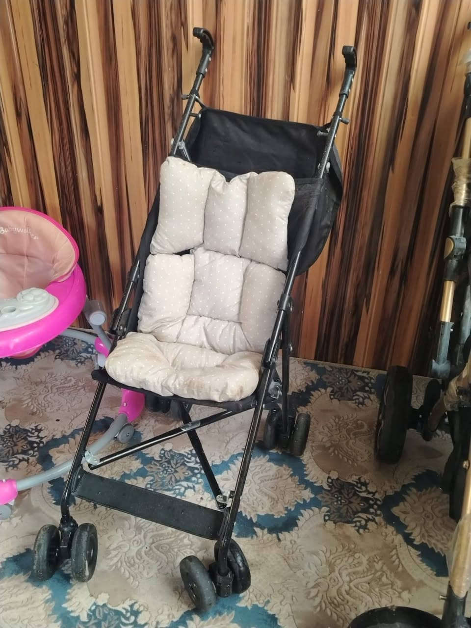 جربايه طفل معه دوشك السعر 100كرسي متحرك السعر 30 عربانه طفل وحده 30 وحده 50 حجله السعر 10 سياره طفل السعر 25 بيت طفل السعر 10


**إذا كنت صاحب هذا الإعلان وتريد حذفه لأي سبب، رجاءا أرسل رسالة إلى الدعم الفني**