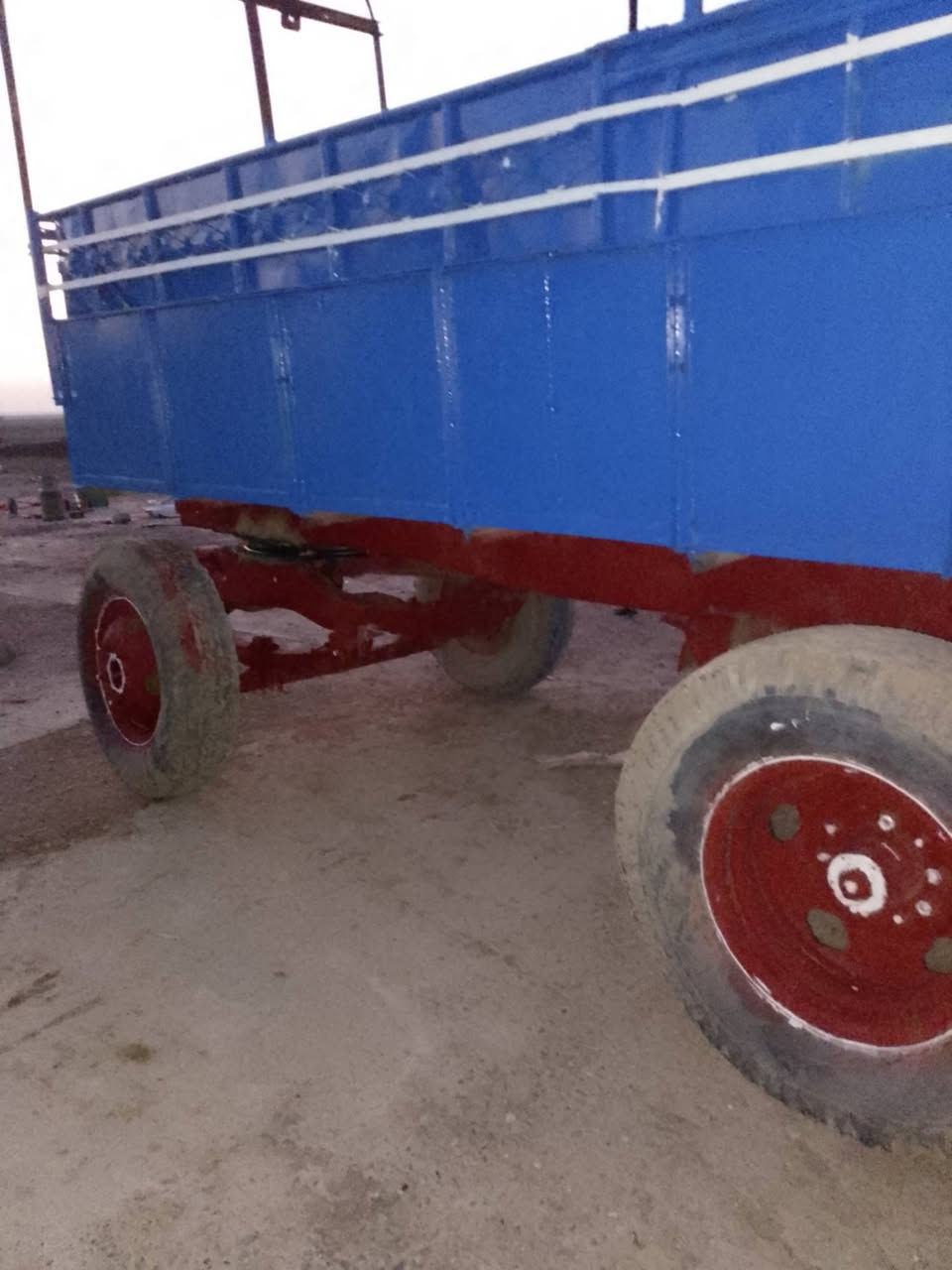 البيع
عربانة.صينيه طول 4 وربع 

صينية 90 تركي جديدة جاهزة ونضيفة 

من خياس كسور مكان موصل ربيعة مفرق تل حيال 

السعر 2٫300. مليونين وثلث مئة
***********. واتس اب
