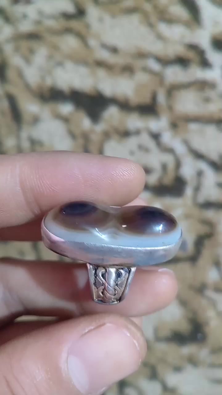 السلام عليكم اخواني
محابس فضه اصلي
واحجار اصاي كريمه
عندي هواي احجار ومحابس وكلشي
اي استفسار خلي يراسلني وبخدمه
مكاني البصره
واتساب ***********
