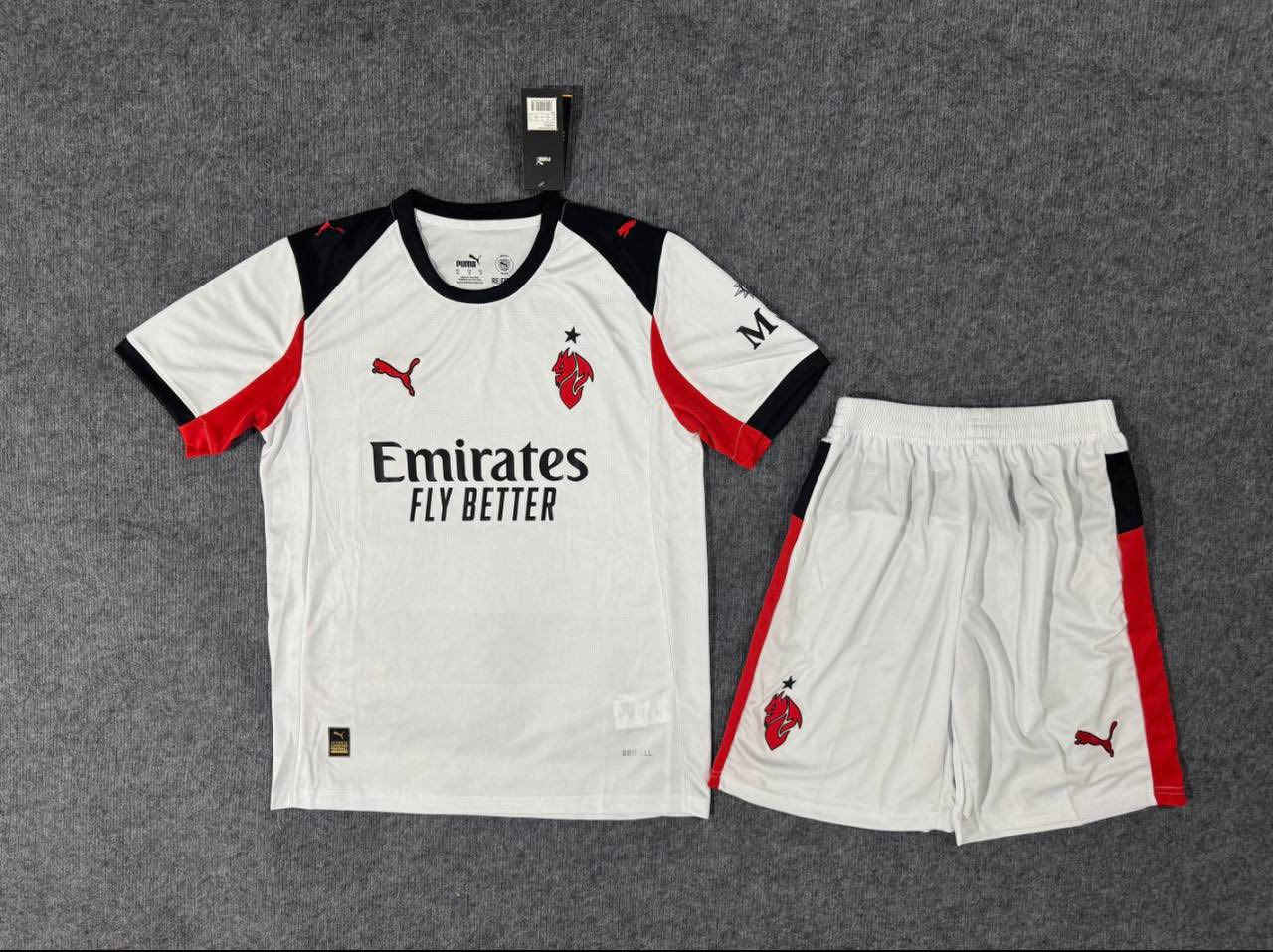 وجبة دريس وشورت كلاسك و نسخة مشجع ٢٠٢٦
خامة تايلندي مثقّب جودة ممتازة 👌
كمية محدودة جداً
السعر: ١٠ فقط 🔥
القياسات المتوفرة:
M / L / XL / XXL
متوفر توصيل إلى كافة المحافظات
أجور التوصيل ٣ فقط
للحجز راسلنا على الخاص 📩


**إذا كنت صاحب هذا الإعلان وتريد حذفه لأي سبب، رجاءا أرسل رسالة إلى الدعم الفني**