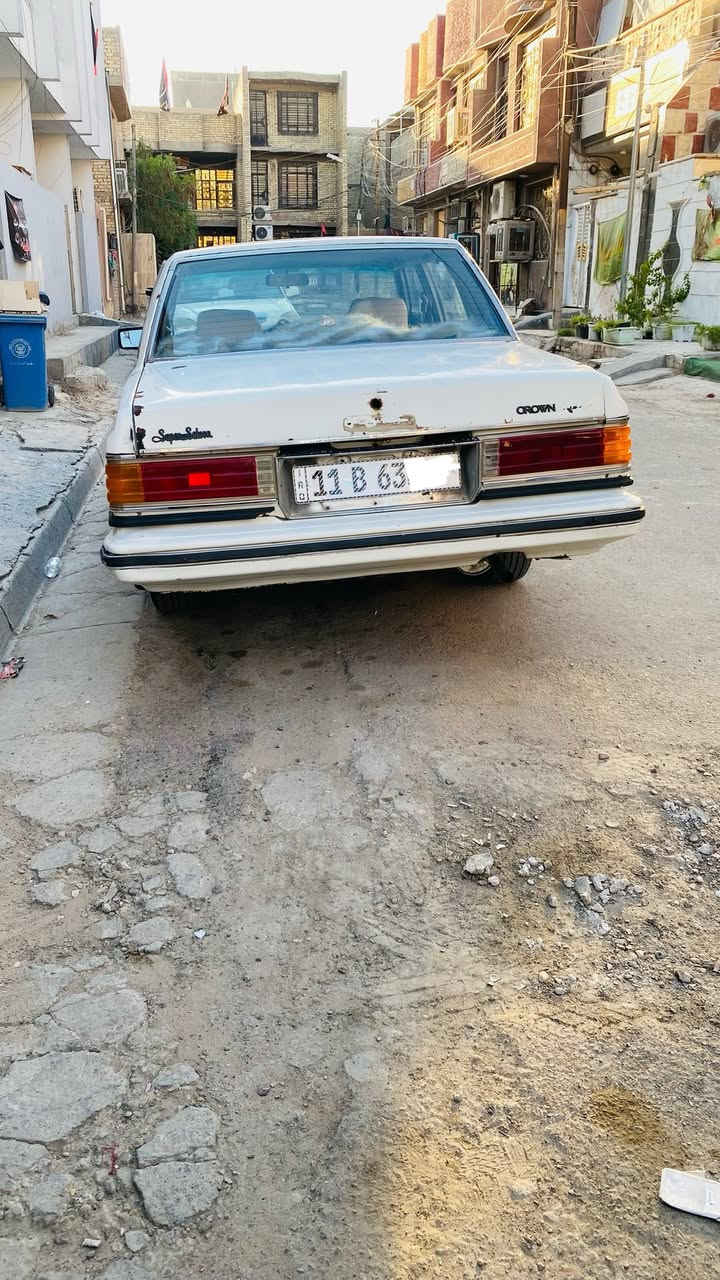 سوبر  1982 بسمي ثاني يوم تحولي الرقم انكليزي الجديد
مكينه بطة جديده 2500 كير عـادي  تايرات جدد ويل كاب كما موضح بل صوره 
صدر امامي خلفي جديد بل كارتونة 
 شواصي نضافة فول لا معمر ولا اي شيء 
معمره مره وحده وصبغ جماليه فقط 
ابطاين السيارة موجودات فقط يرادهن تعمير وتغليف فقط موضح بل صوره 
سعر راسلني واتساب لو فيس متواجد
رقم الهاتف *********** 
العنوان بغداد الطالبه
