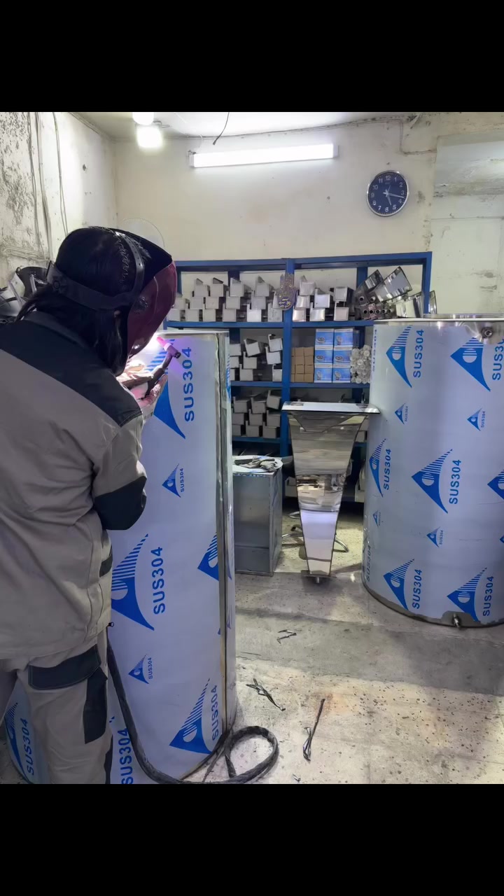 خزانات 1000لتر (ستنانلس ستيل 304 غذائي)
كوبرا مسابح مراية جميع القياسات
شلال (قوسي وأنسيابي ) جميع القياسات
احواض تفصال حسب القياس المطلوب 
***********
