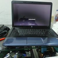 لابتوب hp معالج AMD  رام 4 GB  هارد 320GB  شاشة 15انج  بطارية بحالة جي...