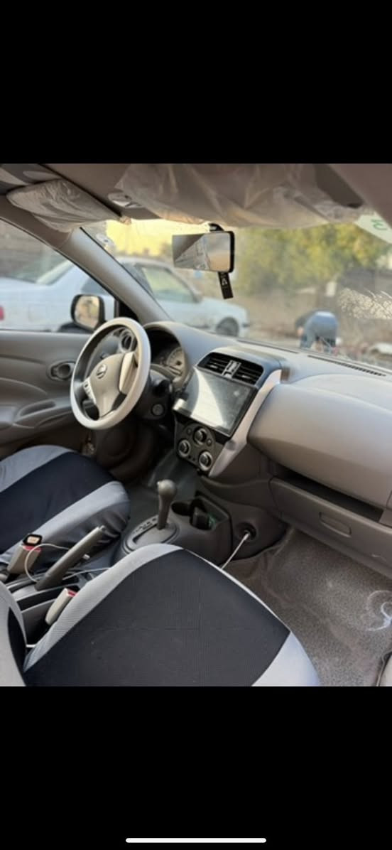 سلام عليكم نيسان سني للبيع مديل 2024    سياره ماشيه ٢٠ الف حقيقي لا مصفر ولا شي سياره ع ايدي سياره حلوه ما متعوبه بس ملاحضه بسيطه السعر ١٢٦ وبيهه مجال بسيط 
مكان السياره معقل رقمي
***********
