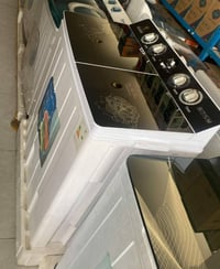 غسالة استخدام أسبوع • ٣٩ كيلو • تغسل بطانيات