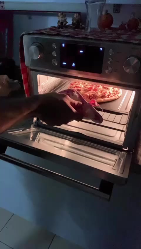 اوفن وفرن وقلايه هوائية كلهن بجهاز واحد  للبيع بسعر 150 نظيف كلش أمريكي


**إذا كنت صاحب هذا الإعلان وتريد حذفه لأي سبب، رجاءا أرسل رسالة إلى الدعم الفني**