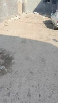 ضباط الشرطة • ١٥٠م • أرض