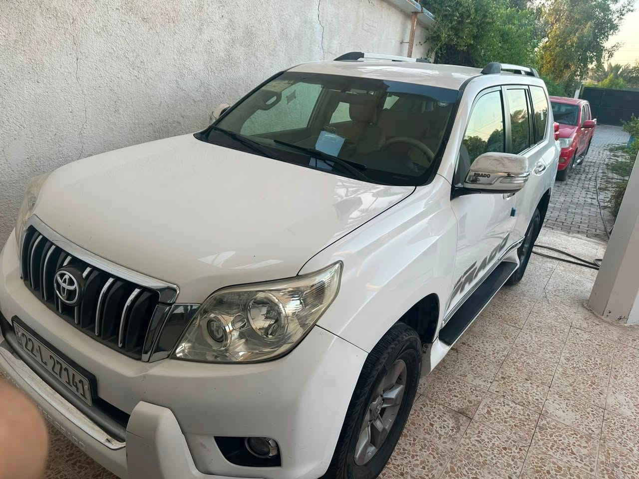 السلام عليكم
برادو ٢٠١٢
خليجي بيهه طخة بسيطة بالجاملغ الخلفي
محرك ٢٧٠٠ /٤سلندر
نص فول
٣ قطع تبريد
٧ راكب
السيارة خير من الله
بأسمي تحويل ثاني يوم
٢٤٥ وبيهه مجال بسيط
مكاني بغداد جسر ديالى الجديد
***********
