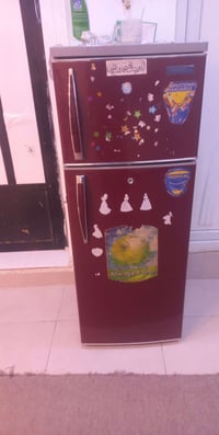 ثلاجه ١٠ قدم • تنومه صالحية • واتساب