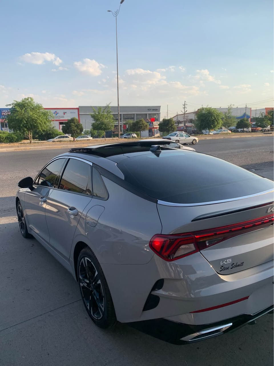 Kia K5
مديل 2024
سيارة كلين تايتل جديد جديد
مواصفات /فول فول واحد علي واحد
ماشية 7  الف ميل
سيارة شرط رقم ترقيم شيمالي فقط
مدة رقم باقي 3شهر تكليف رقم 11.5$وره قة
سعر 215$و بيها مجال
كفالة عامة 
مكان اربيل مدينة معارض 
(***********) اكر, نينوى
