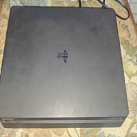 بلي 4 اونلاين وياه يدات 2 و وياه 3 اقراص بيس 18 و بيس 20 و god of war ...