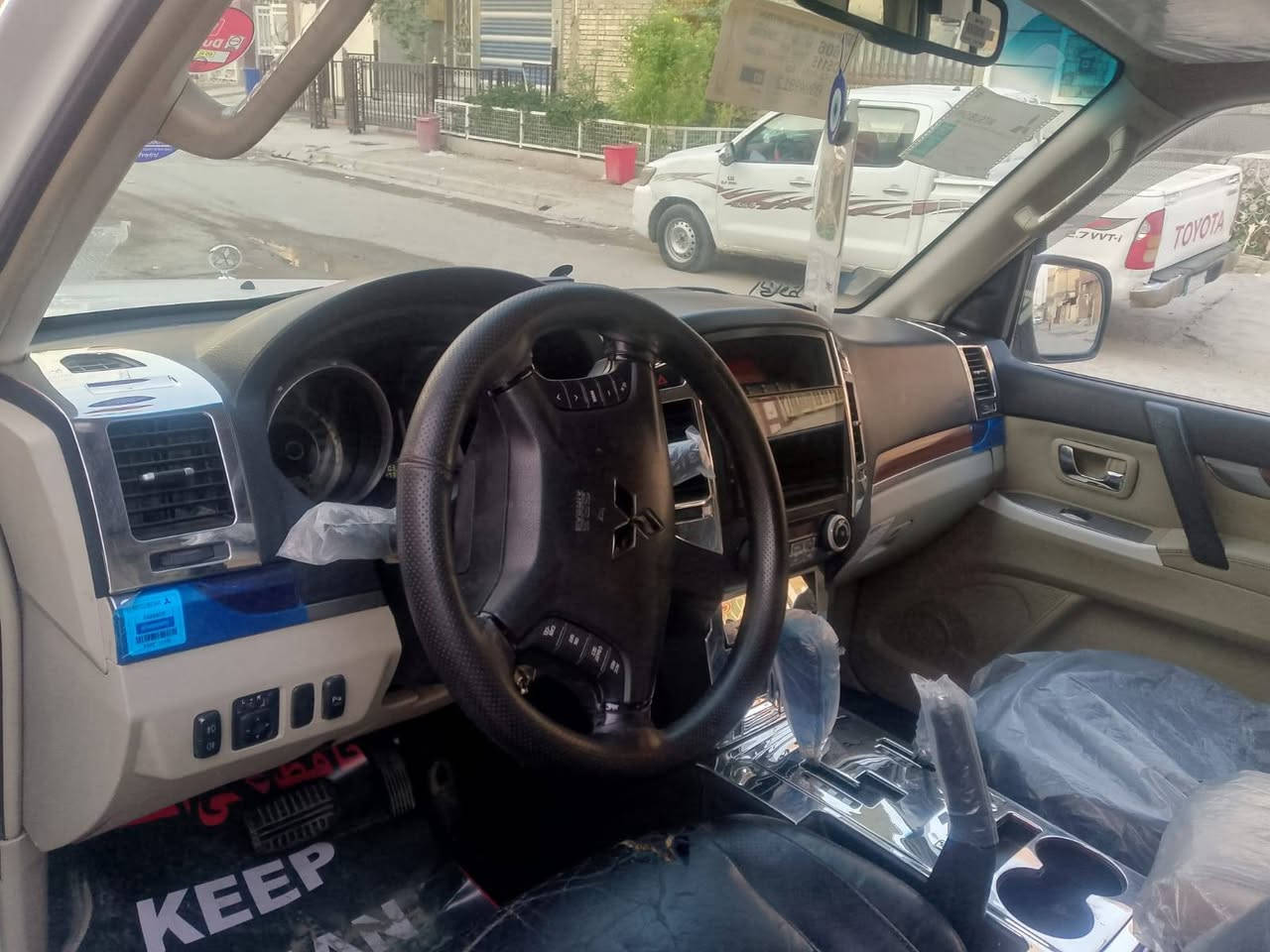 باجيرو للبيع
فول نضافة
 2009
التفاصيل 
👇🏻
هاتف 
***********
