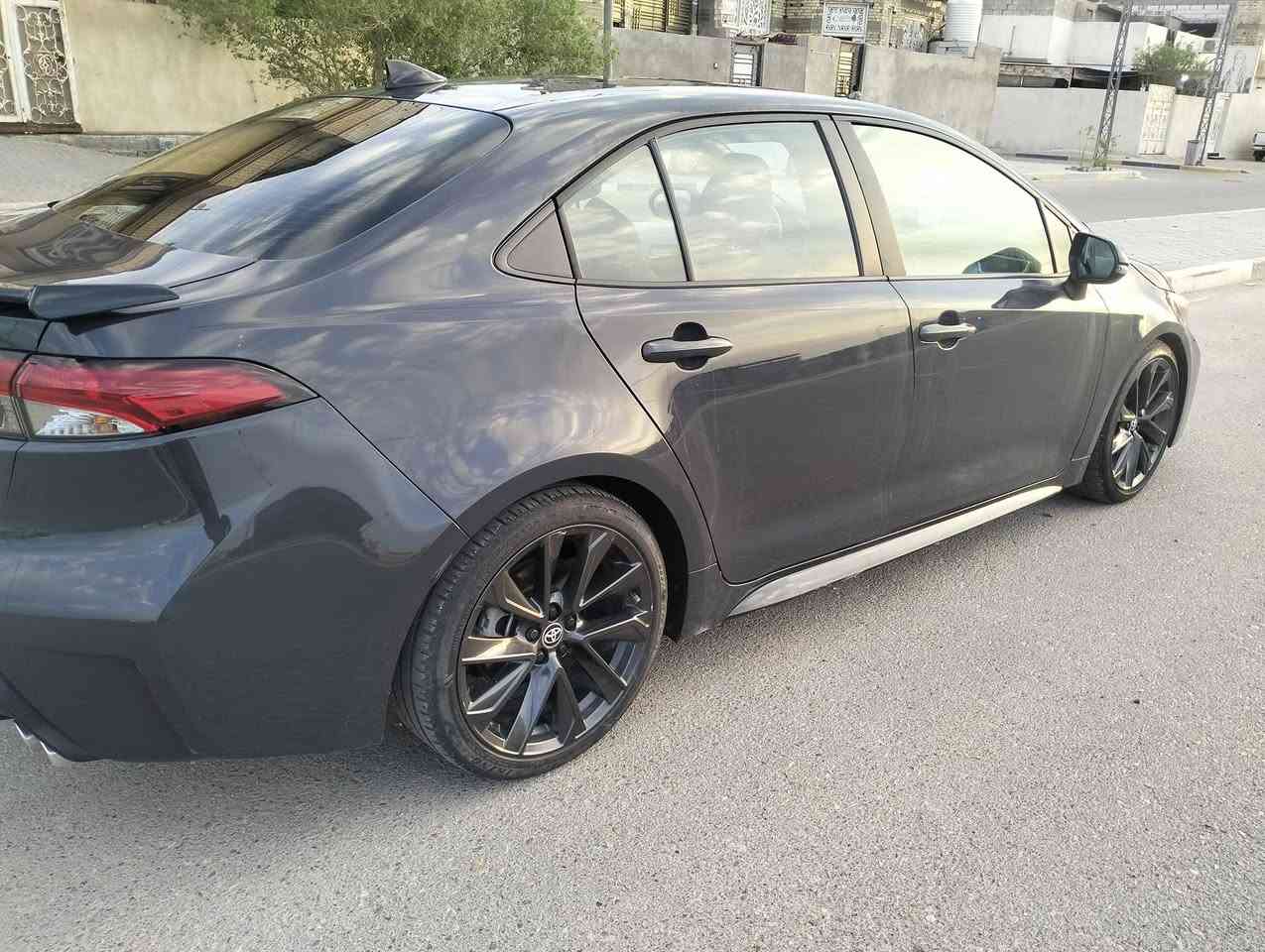 🚗 للبيع: تويوتا كورولا 2025
السلام عليكم سياره تيوتا كورلا SE 2025 

🔹 الموديل: تويوتا كورولا
🔹 سنة الصنع: 2025
🔹 الممشى: 25,000 كم فقط
🔹 الحالة العامة: جيدة جداً

السيارة بيها حادث بالبنيد والجام لغ، وأكو بارد بسيط بالباب، وصور الحاثت بالبوست 

✔️ محرك ممتاز
✔️ ممشى قليل
✔️ سيارة اقتصادية ومعروفة بقوتها واعتماديتها

💰 السعر: 155 ورقة
قابل للتفاوض البسيط للجادين.

📍 الموقع: (البصرة ياسين خريبط )

📩 للتواصل خاص أو اتصال.***********
