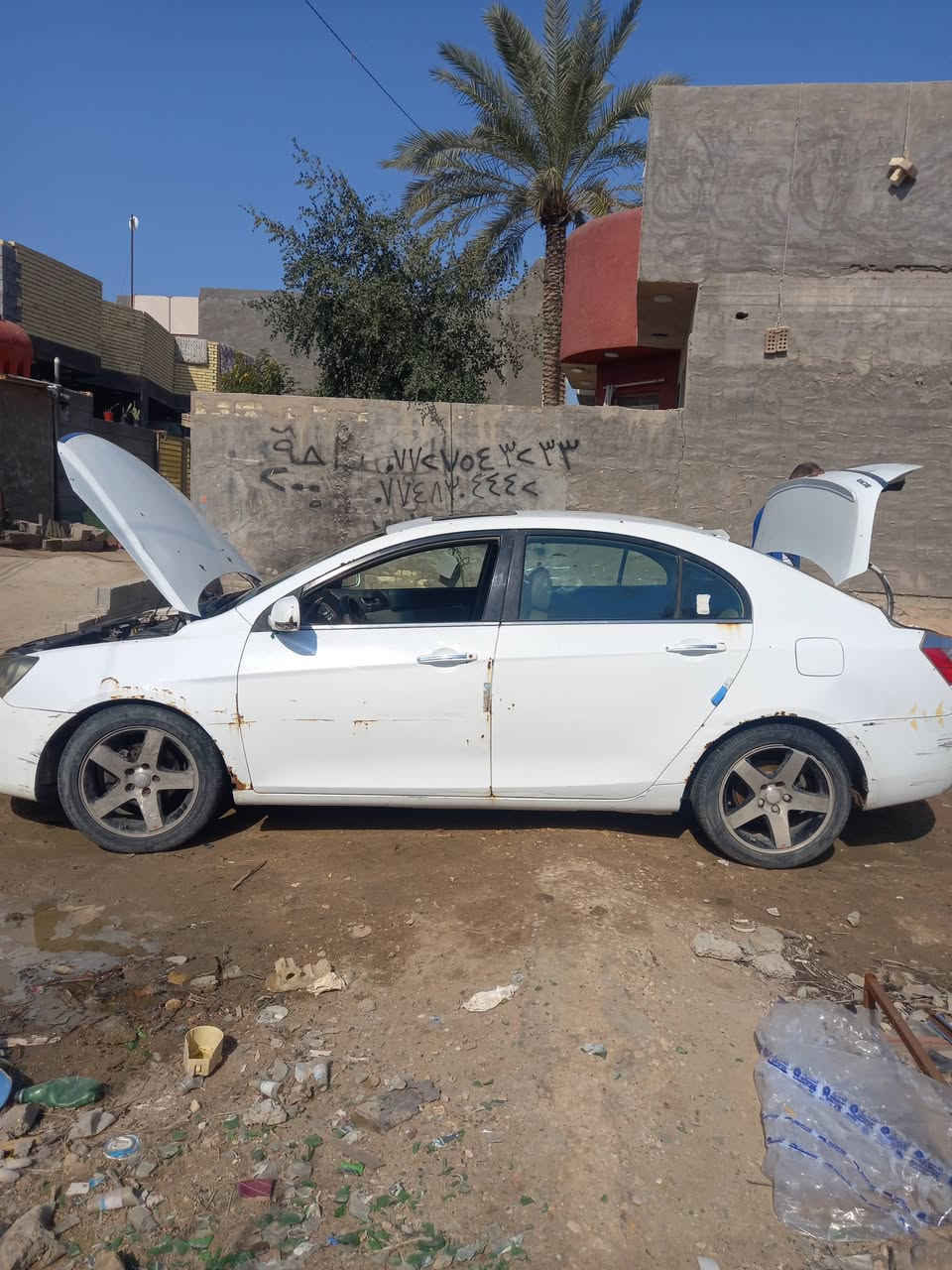 ام كراد مديل 2013 شغالة بس كيرهة ما ينمر إلى بيع السعر 30 ورقة وبيها مجال من السمة الى كاع رقم بغداد بسمي وسلام عليكم ورحمةالله وبركاته *********** ***********
