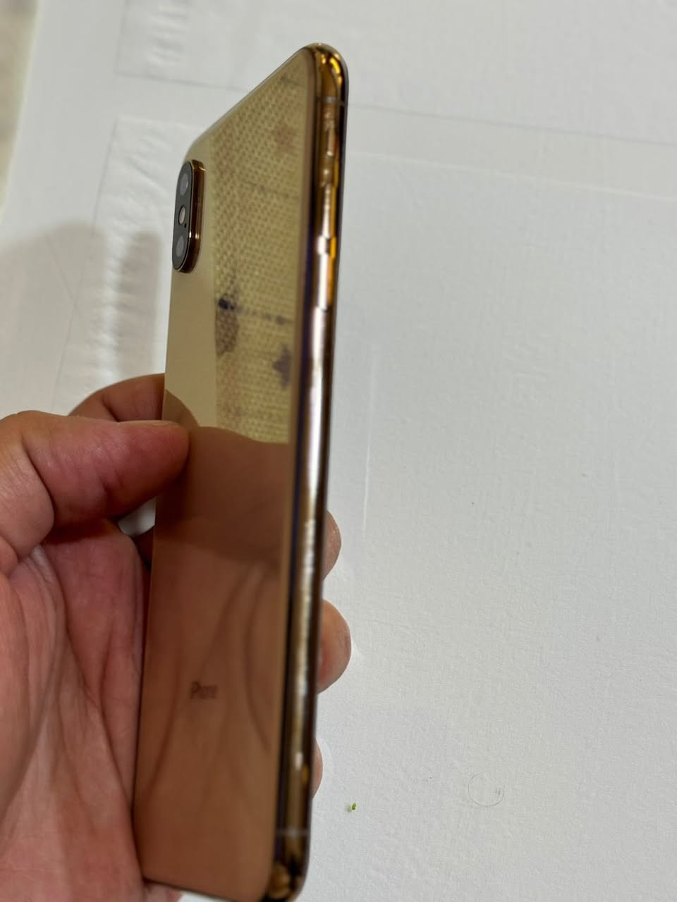 سلام عليكم 
🔶🔶للبيع فقط فقط🔶🔶 
ايفون اكس اس ماكس
☑️ذاكرة ٢٥٦
☑️بطاريه ٨١ 
☑️لون ذهبي 
☑️بدون اي شخط اي ضربه 
اخذته بوكتة من نزل 

🟢🟢دبل سيم كارت 🟢🟢

🔘بدون تصليح 
فقط بي هاي الدوت سودة بلشاشه وماماثرة عالشاشه ولا لمس ولا فيس ايدي
كلشي بي شغال وطبيعي ١٠٠٪؜

توصيل ماعندي
مكاني بغداد- رصافة
سعره:- ١٦٠.٠٠٠ الف دينار


**إذا كنت صاحب هذا الإعلان وتريد حذفه لأي سبب، رجاءا أرسل رسالة إلى الدعم الفني**