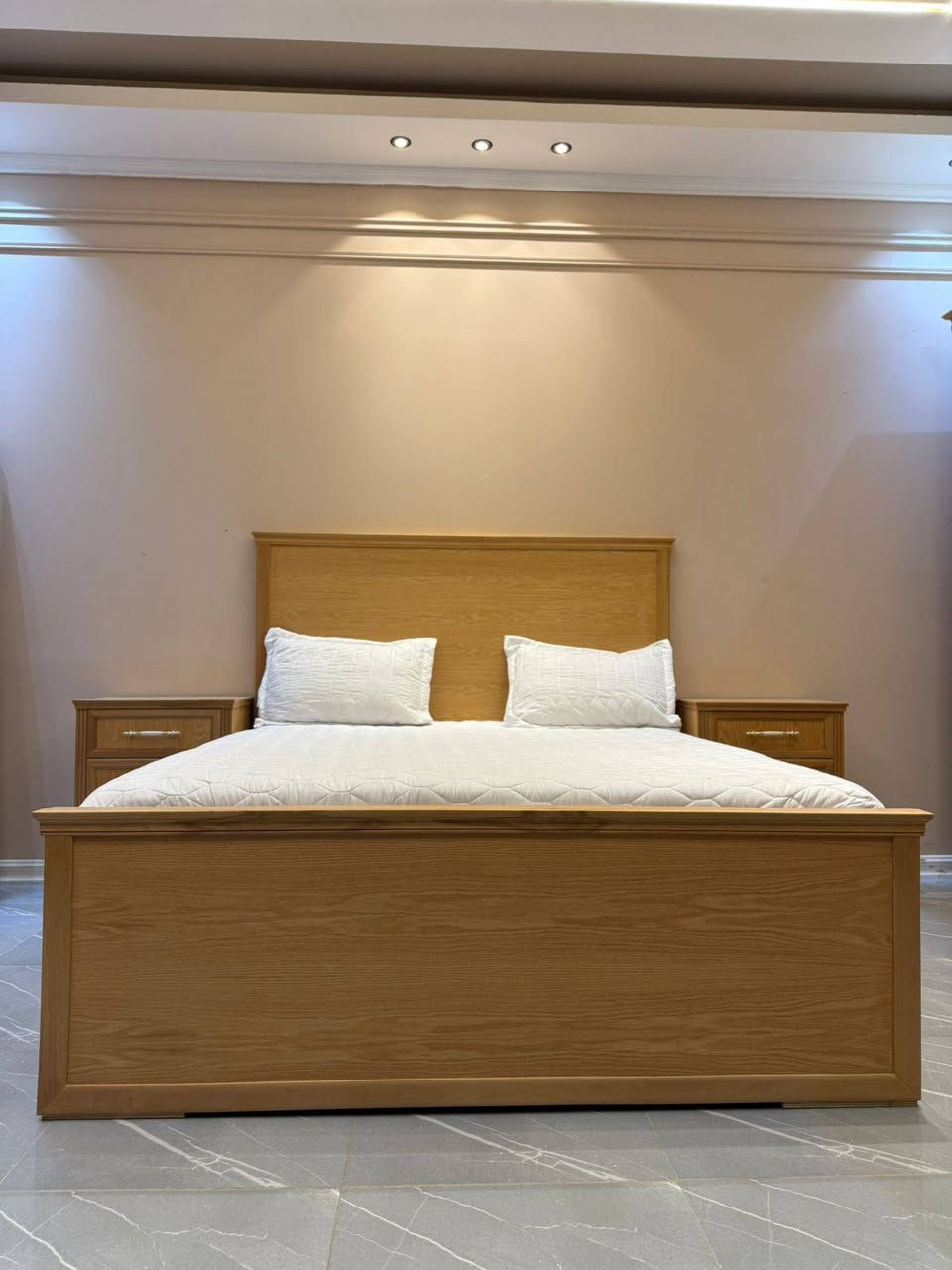 موديل سنديان فخر الصناعه العراقيه 
1ان الصبغ يتم عمله بل قطنه 
لمعرفه تفاصيل الغرفه الاتصال ع الرقم ‏‪***********‬‏
او ارسال رساله ع الواتساب 
***********
