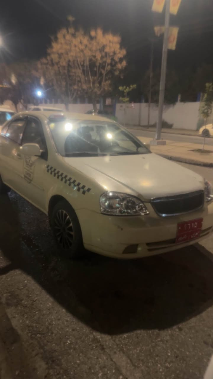 تكسي وبترا بوفروتنئ ٢٠٠٧ قفل 100
*********** دهوك, العراق
